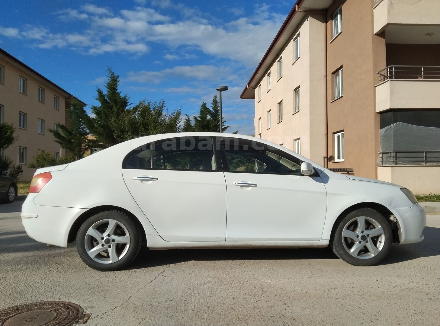 Sahibinden Geely Emgrand 1.5 GSL 2012 Model Çorum 227.500 km Beyaz 3