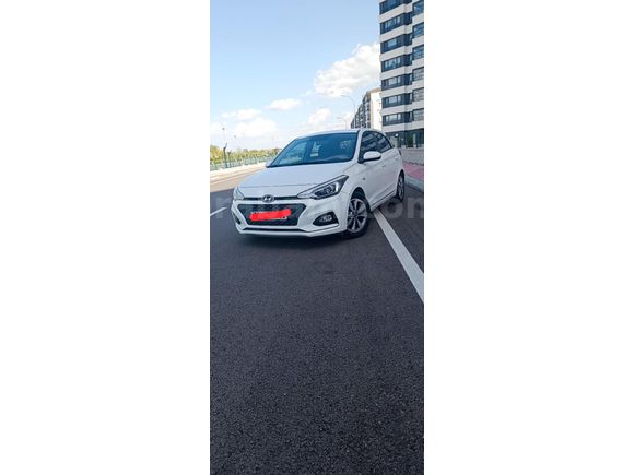 Sahibinden Hyundai i20 1.2 MPI Style 2018 Model