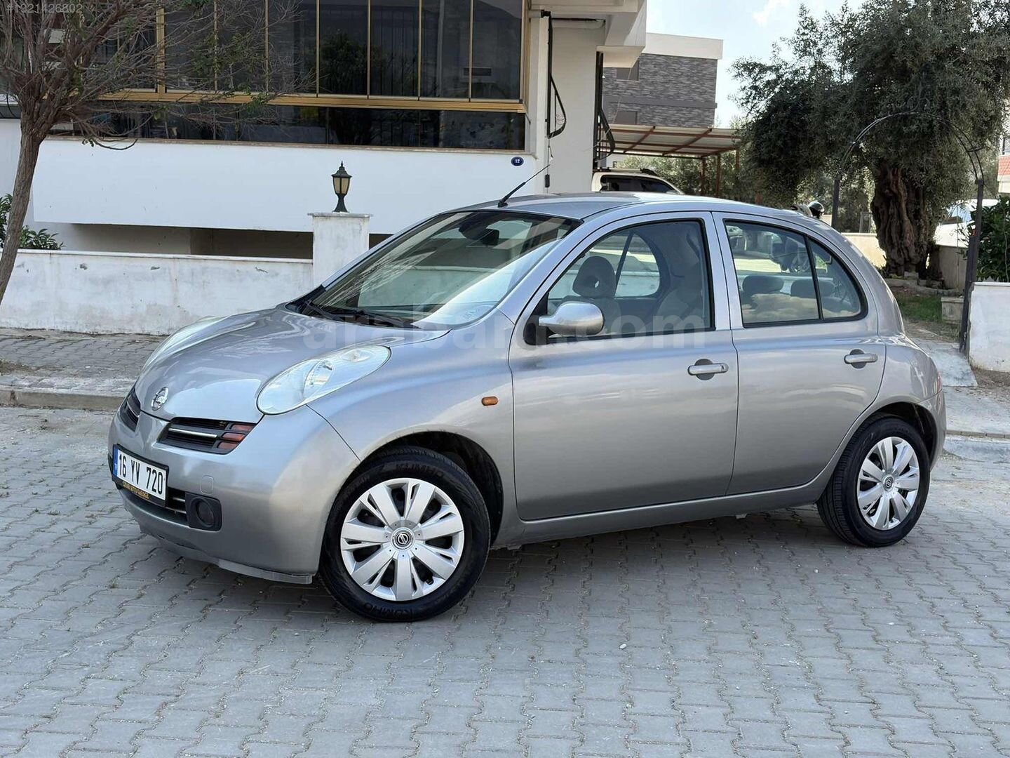 Galeriden Nissan Micra 1.2 Tekna 2003 Model İzmir 226.000 km Gri 4