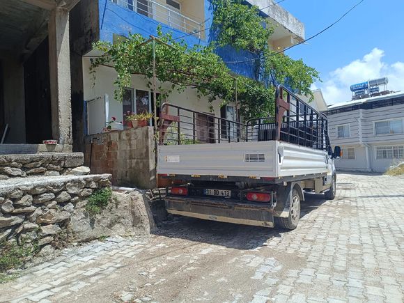 aracım full paket sync  155 beygir ufak pazarlık var