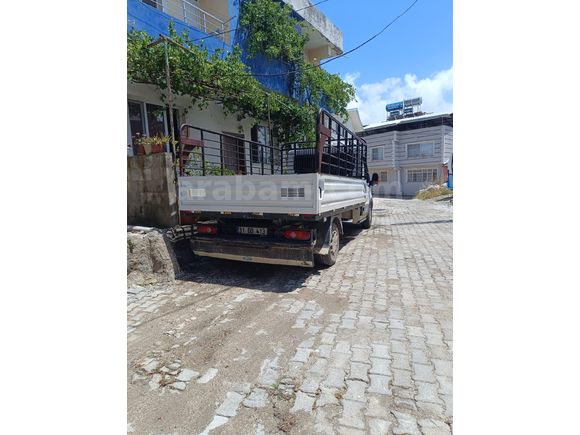 aracım full paket sync  155 beygir ufak pazarlık var