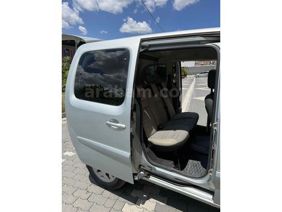Sahibinden Renault Kangoo Multix 1.5 dCi Extreme 2012 Model 