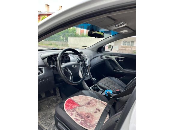 Sahibinden Hyundai Elantra 1.6 D-CVVT Mode Plus 2011 Model
