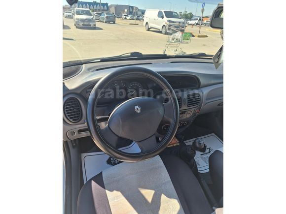 Sahibinden Renault Megane 1.4 Authentique 2001 Model
