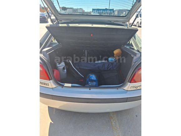 Sahibinden Renault Megane 1.4 Authentique 2001 Model