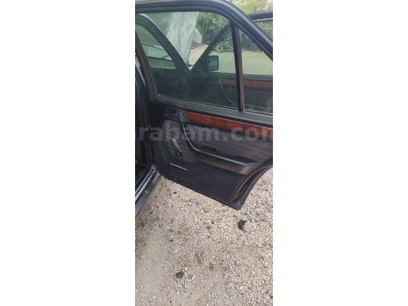 Takaslı Mercedes - Benz E 200 1993 M111  340000 km Siyah