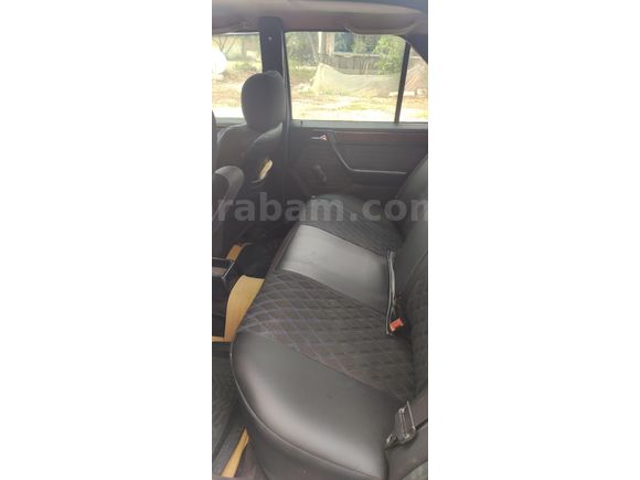 Takaslı Mercedes - Benz E 200 1993 M111  340000 km Siyah