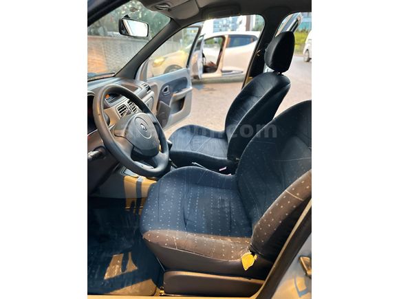 Sahibinden Renault Clio 1.5 dCi Expression 2002 Model