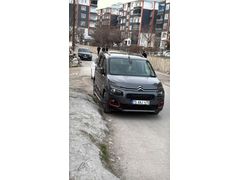 Sahibinden Citroen Berlingo 1.5 BlueHDI Shine Bold 2023 Model 
