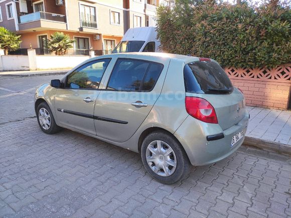Sahibinden Renault Clio 1.4 Expression 2007 Model