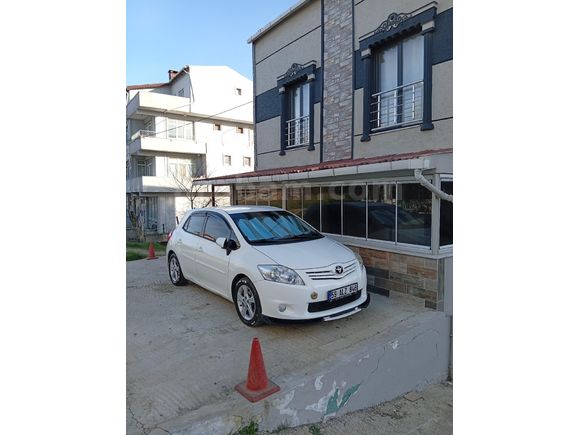 Sahibinden Toyota Auris 1.4 D-4D Comfort Extra 2012 Model