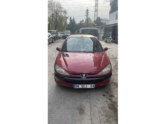 Otomatik Takaslı,Peugeot 206 Klimalı 1.6 XT 2001 Model 