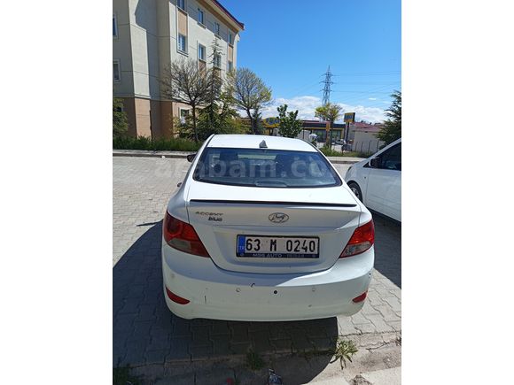 Sahibinden Hyundai Accent Blue 1.4 CVVT Mode Plus 2013 Model 