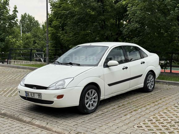 Sahibinden Ford Focus 1.6 Ambiente 2000 Model TAKSİ ÇIKMASI DEĞİLDİR 