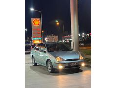 Sahibinden Ford Focus 1.6 Ghia 2004 Model