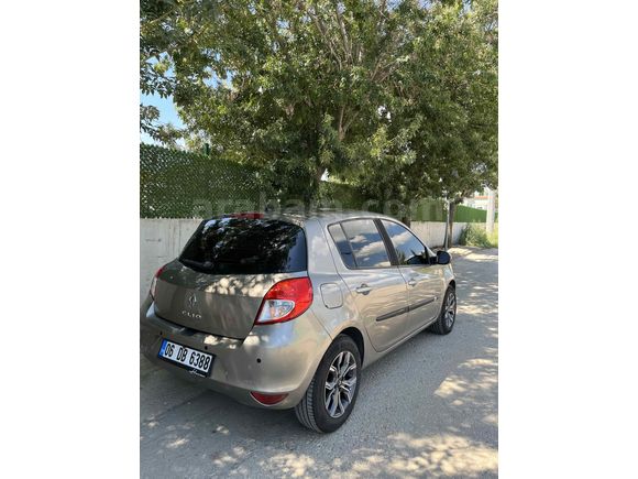 Sahibinden Renault Clio 1.2 Expression 2010 Model 