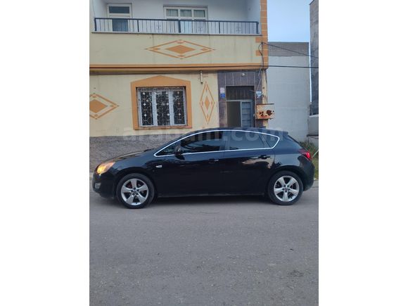 Sahibinden130.000 km orjinal Opel Astra 1.4 T Sport 2011 Model