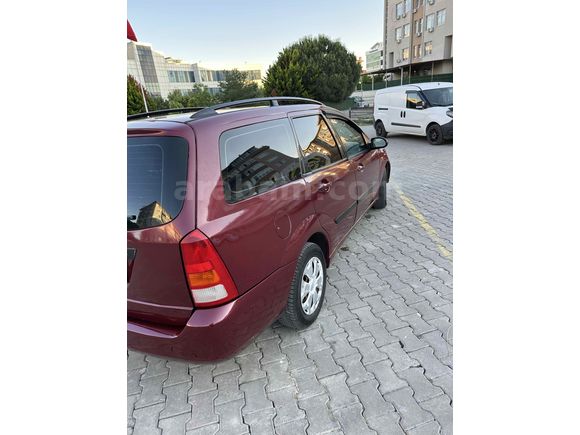 Sahibinden Ford Focus 1.6 Ambiente 2000 Model  3.041 km Kırmızı