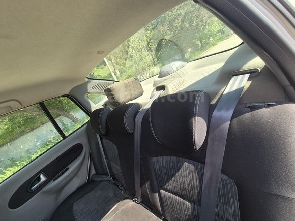 Sahibinden Renault Symbol 1.4 expression 2010 Model  159.000 km Beyaz