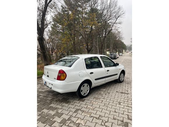 Sahibinden Renault Clio 1.4 Dynamique 2004 Model