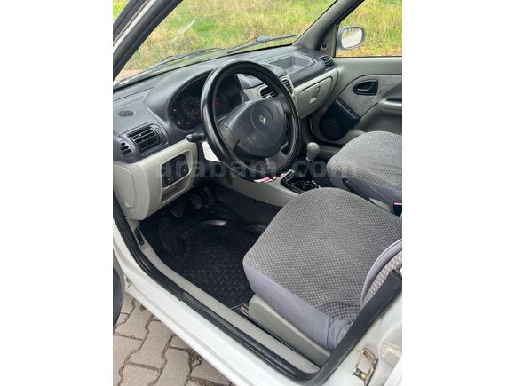 Sahibinden Renault Clio 1.4 Dynamique 2004 Model