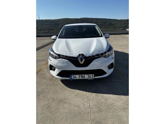 Sahibinden Renault Clio 1.0 TCe Touch 2022 Model  80.000 km Beyaz