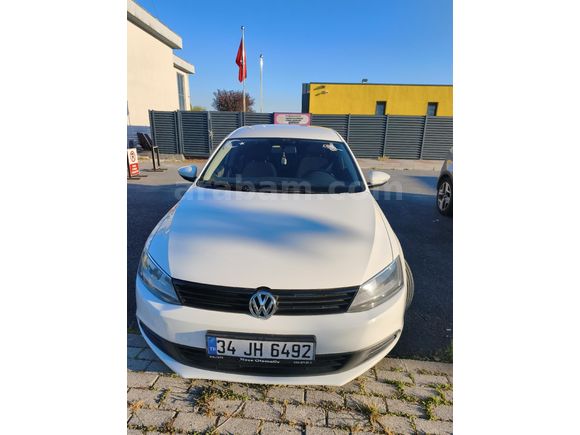 Sahibinden Volkswagen Jetta 1.4 TSi Trendline 2014 Model  97.000 km Beyaz