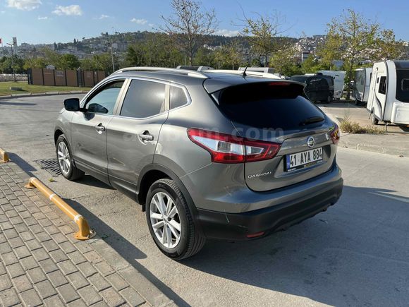 Sahibinden Nissan Qashqai 1.2 DIG-T Sky Pack 2016 Model 
