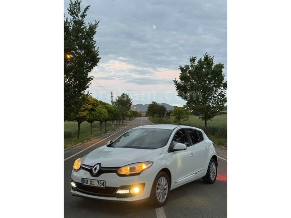  Megane 1.6 Touch Plus 2015 Model  Hatasız