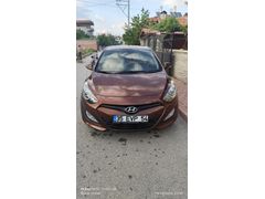 Sahibinden Hyundai i30 1.6 CRDi Style 2012 Model  202.000 km Kahverengi