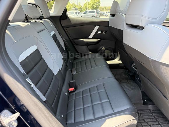 Hatasız boyasız Citroen C4 X 1.2 PureTech Max  CAM TAVAN 2025 
