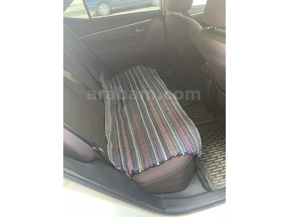  Toyota Corolla 1.6 Life 2018 model  manuel 