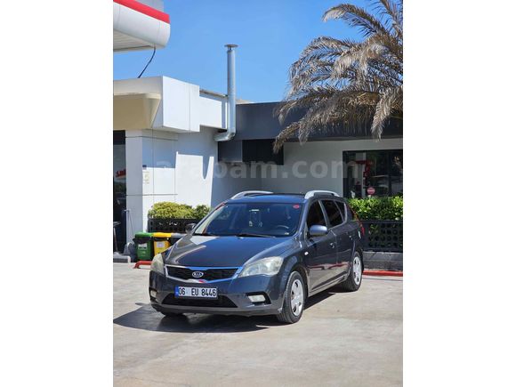 Sahibinden Kia Ceed 1.6 CRDi Motion SW 2010 Model 