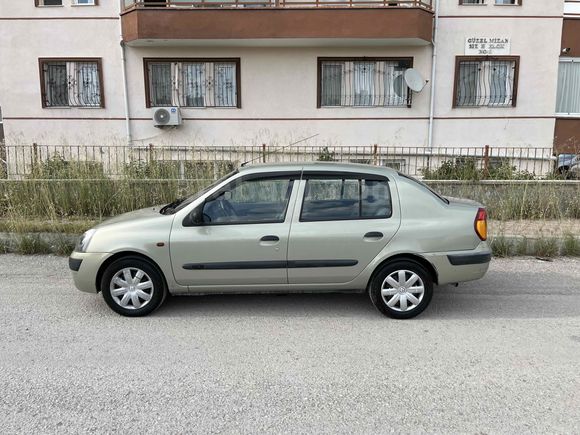 Sahibinden Renault Clio 1.4 Expression 2003 Model 