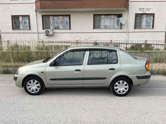 Sahibinden Renault Clio 1.4 Expression 2003 Model 