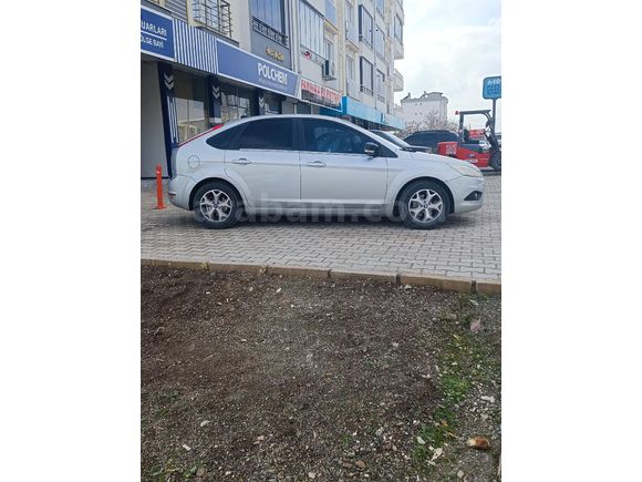 Sahibinden Ford Focus 1.6 Comfort 2011 Model