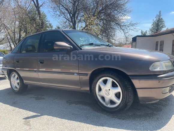 Sahibinden Opel Astra 1.6 GLS 1998 Model  190.000 km Kahverengi