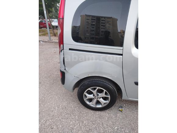 Sahibinden Renault Kangoo Multix 1.5 dCi Authentique 2012 Model