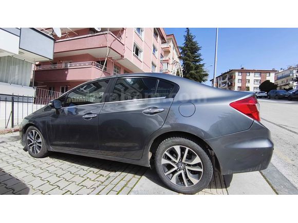 Sahibinden Honda Civic 1.6i VTEC Eco Elegance 2015 Model 