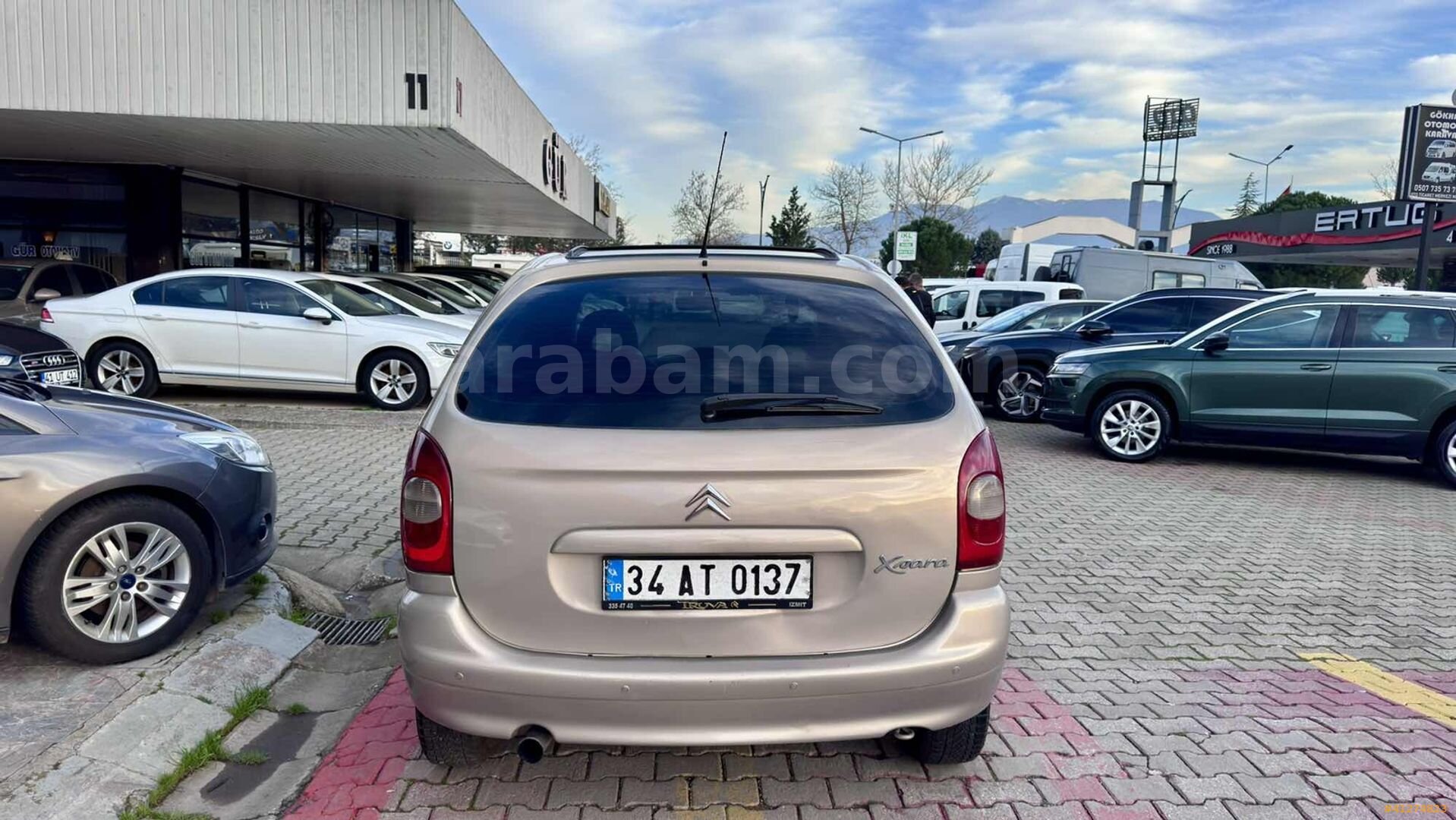 Galeriden Citroen Xsara Picasso 2.0 HDi 2004 Model Kocaeli 325.000 km Bej 7