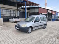 Galeriden Peugeot Partner 1.9 D 2004 Model Uşak