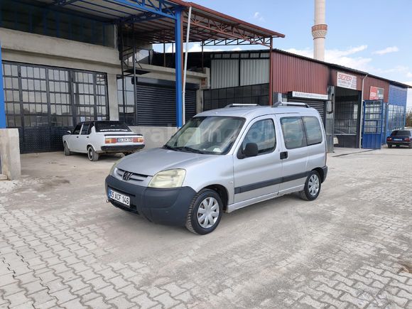 Galeriden Peugeot Partner 1.9 D 2004 Model Uşak