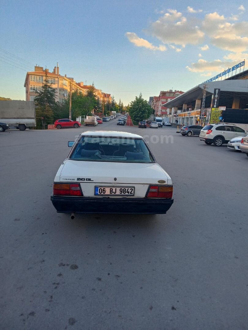 Sahibinden Ford Taunus 2.0 GTS 1988 Model Ankara 67.550 km Beyaz 5