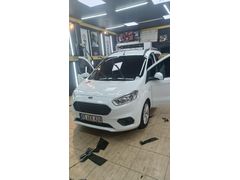 Sahibinden Ford Tourneo Courier 1.5 TDCi Titanium 2019 Model  125.000 km Beyaz