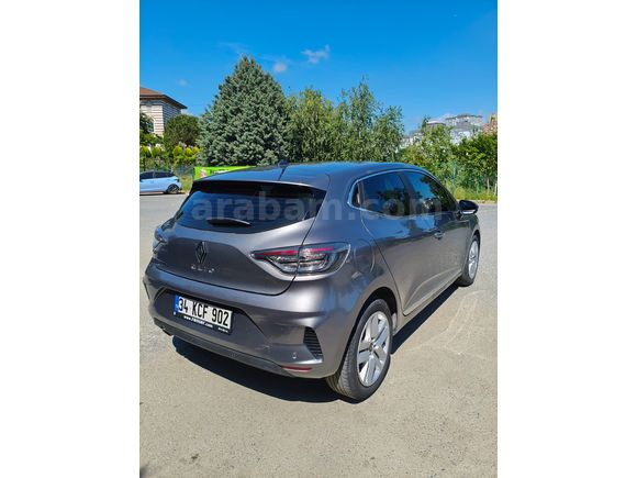Renault Clio 1.0 TCe Evolution OTOMATİK 2023 GARANTİLİ  37 BİN KM