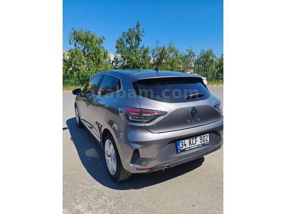 Renault Clio 1.0 TCe Evolution OTOMATİK 2023 GARANTİLİ  37 BİN KM