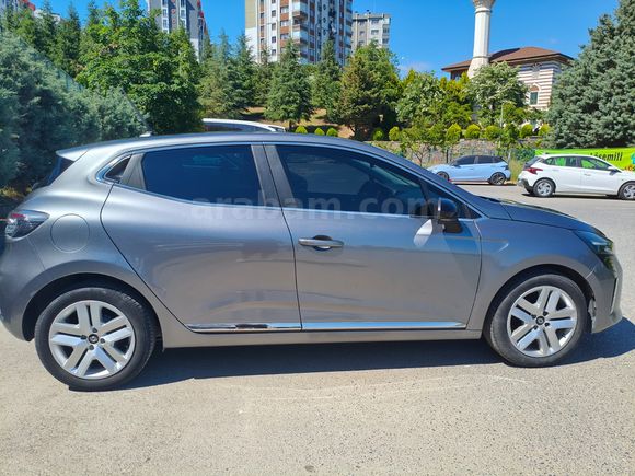 Renault Clio 1.0 TCe Evolution OTOMATİK 2023 GARANTİLİ  37 BİN KM