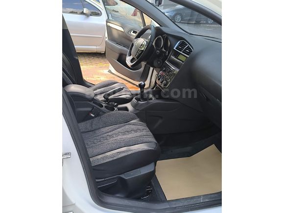Sahibinden Citroen C4 1.6 e-HDi Confort Plus 2012 Model