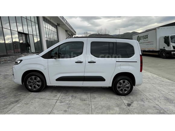 Sahibinden Opel Combo Life 1.5 D Edition 2025 Model 