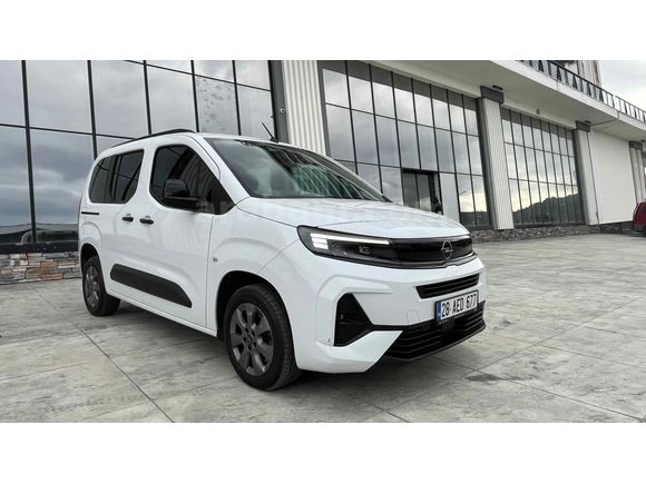 Sahibinden Opel Combo Life 1.5 D Edition 2025 Model 